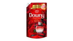 Downy Premium Parfum Passion Concentrate Fabric Conditioner Refill | 1.4 L