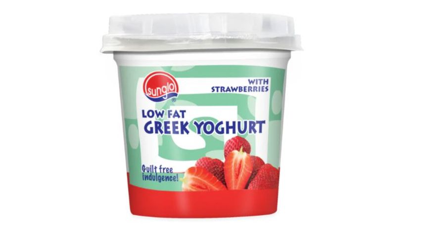 Sunglo Low Fat Greek Yoghurt Strawberries 135g