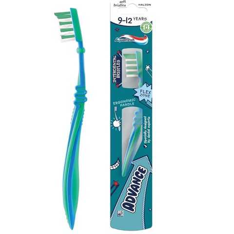 Aquafresh Advance 9-12 Years Toothbrush 1 Piece