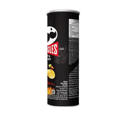 Pringles Hot & Spicy Potato Chips 102g