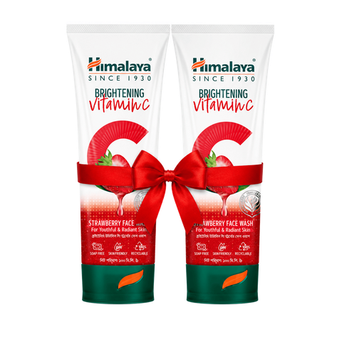 (Buy 1 & Get 1 Free) Himalaya Brightening Vitamin C Strawberry Face Wash 100ml