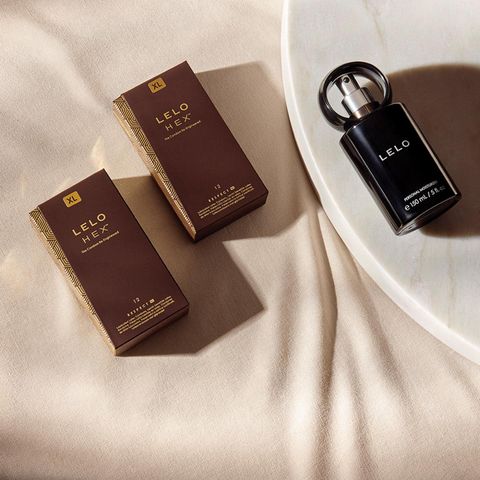 Lelo Hex Condoms Respect XL (Large Size 58 mm / 2.28 in) 12 Pieces (Ultra-thin condoms, sublime sensation and flawless fit, inner ribbing enhances grip)