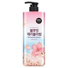 On The Body Blooming Cherry Blossom Body Wash 875ml (459276)