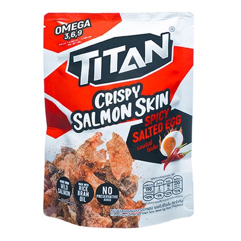 Titan Crispy Salmon Skin Snacks - Spicy Salted Egg Flavour 30g
