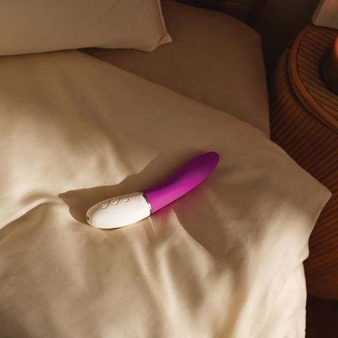 Lelo Liv 3 G-Spot Vibrator Deep Rose 1 Piece (Suitable for beginners, its perfect curves contour to your body for deeper, more intense climaxes. Fully waterproof.)