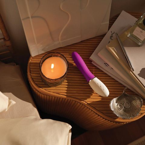 Lelo Liv 3 G-Spot Vibrator Deep Rose 1 Piece (Suitable for beginners, its perfect curves contour to your body for deeper, more intense climaxes. Fully waterproof.)