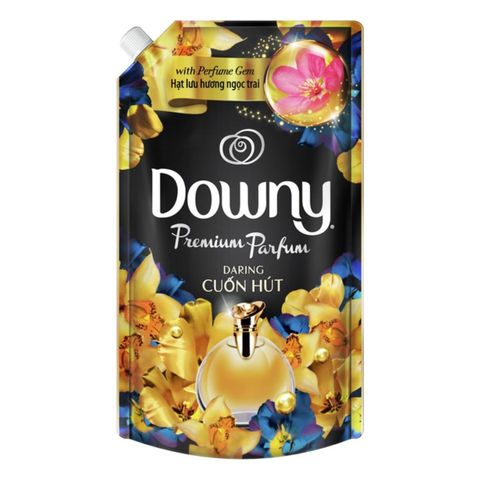 Downy Premium Parfum Daring Concentrated Fabric Softener Refill 1.35L