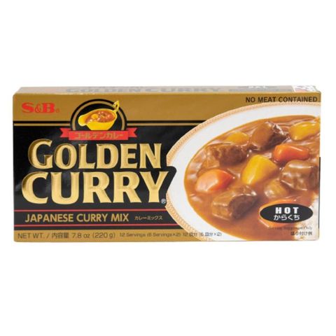 S&B Golden Curry Hot 220g