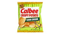Calbee Crispy Potato Chips Sour Cream 72g