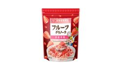 Nissin Strawberry Granola 400g
