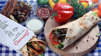 Ebeneezer's Kebabs & Pizzeria (Lan Kwai Fong)