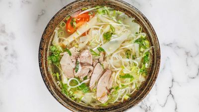 ហាងមី - 乌鸡米线 (ណានហៃ) (សង្កាត់III)
