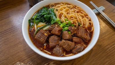 អាហារសម្រន់សាស៊ាន-沙县小吃（海之港店) ​(ណានហៃ)