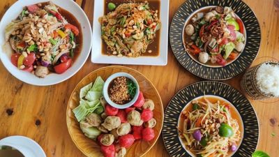 ຮ້ານ ເຂົ້າປຸ້ນນ້ຳງ້ຽວເຈ້ນາງ