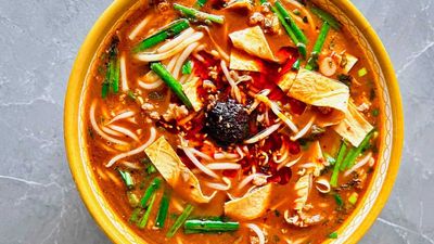 Nueng Thuay Khao Poun