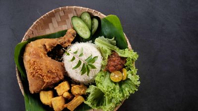 Nasi Ayam Penyet Amai (Wakaf Baru)