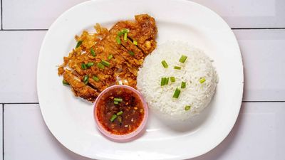 Crispy Fried Chicken Rice/Mee (Subang)