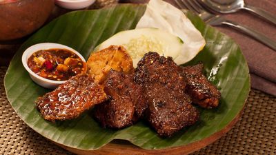 DE IRIS KITCHEN (Port Lepak Manjung)