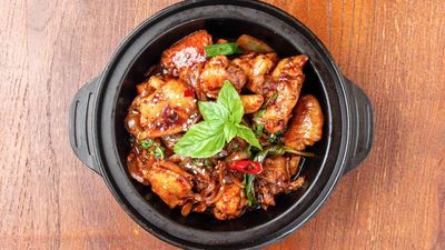 Bo Bo Xiang 煲煲香鸡煲 (Restaurant Meng Yang Two 名杨茶餐室2)