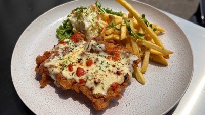 Hainan boy chicken chop