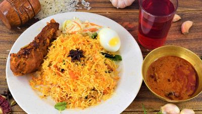 Beriani Bey Ail (Tanah Merah)