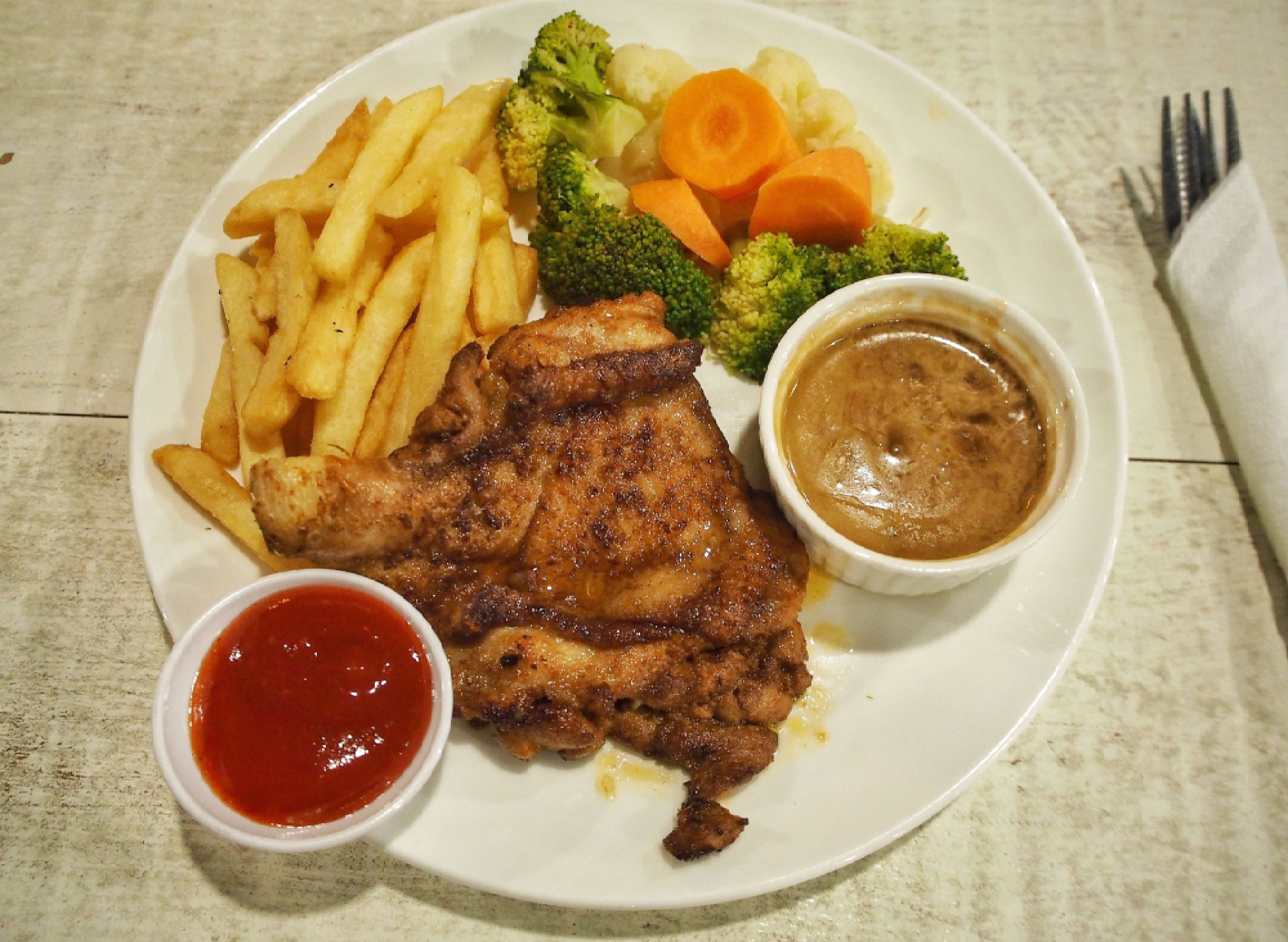 Frieds & Grills (Kota Damansara) vendor logo
