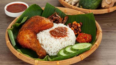 Nasi Ayam Madu (Dayana - Nilai Impian)