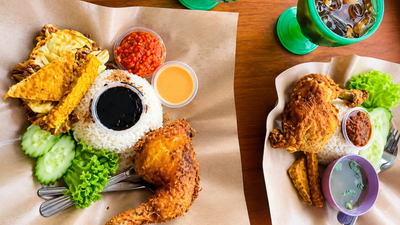 Ayam Gepok iechaa ( medan selera jalan panggung)
