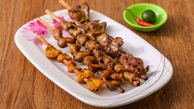 LOLO PINOY DE LECHON - TOPS