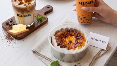611 Cafe - Gloria
