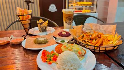 Yallah Cafe - San Pascual