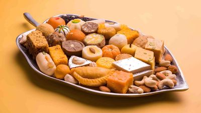 Mehrab Sweets & Bakers