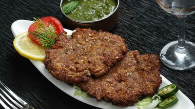 Asli Peshawari Chapli Kabab