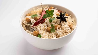 Awami Zarda Pulao