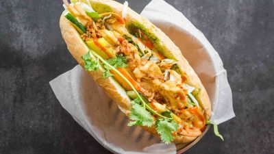 Ba Buông Bánh Mì (Bugis)