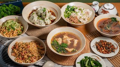 龍華閣川味牛肉麵 (學士店)