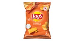 Lay's Cheddar & Sour Cream 180g