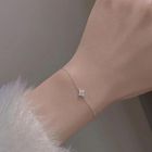 Single Four Leaf Cubic Zirconia Bracelet in Silver 1 Piece