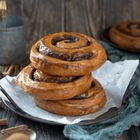 Melvados Cinnamon Swirls | Frozen 4 Pieces