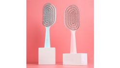 MINISO Mini Portable Standing Vented Brush 1s 6941856903135
